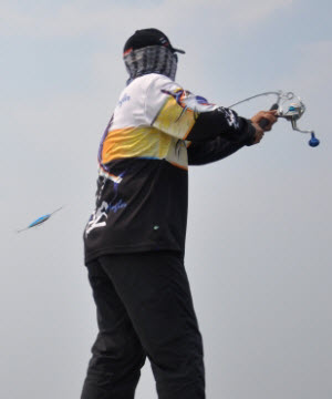 how to cast stickbaits
